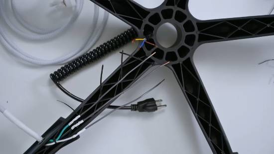 800X3D+4060塞进电竞椅！pg模拟器试玩椅子变电脑：博主把9(图7)