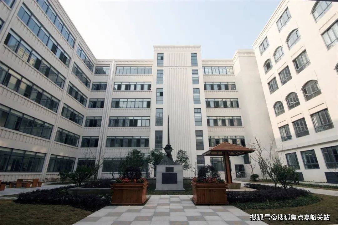 地理位置-_户型图_价格_容积率_楼盘简介_小区环境_户型配套pg试玩2025上海长滩(售楼处电话)首页网站-上海长滩售楼处(图29)